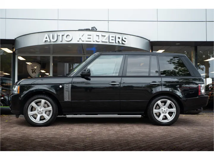 Land Rover Range Rover 4.4 TDV8 Autobiography Black  Image 3